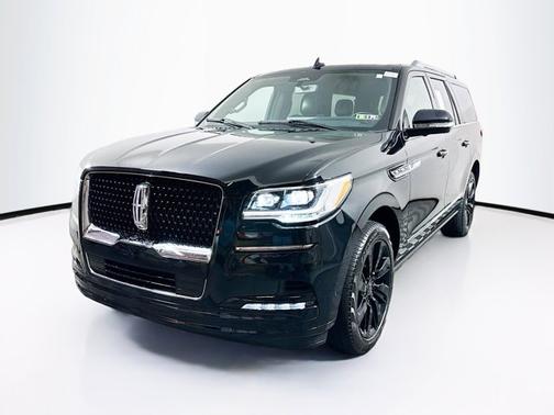 2023 Lincoln Navigator L RESERVE