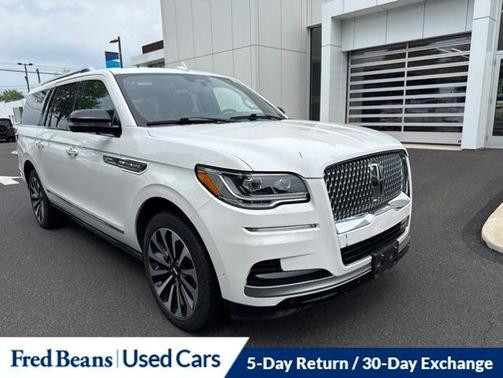 PRISTINE WHITE METALLIC 3C 2023 Lincoln Navigator L RESERVE