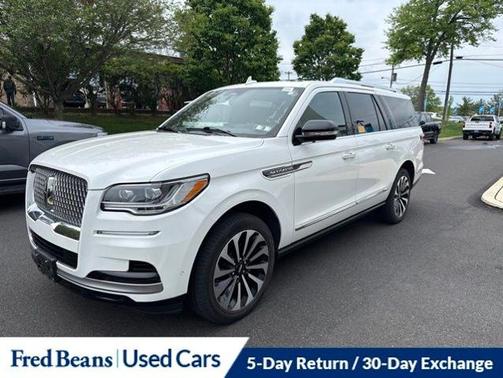 PRISTINE WHITE METALLIC 3C 2023 Lincoln Navigator L RESERVE