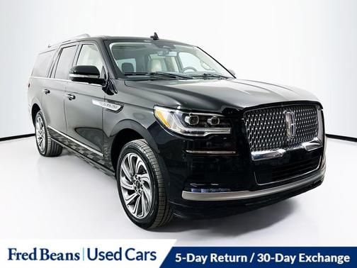 2022 Lincoln Navigator L RESERVE
