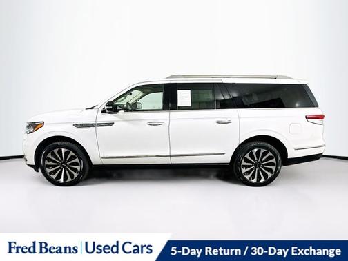 PRISTINE WHITE METALLIC 3C 2023 Lincoln Navigator L RESERVE
