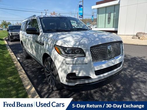 PRISTINE WHITE METALLIC 3C 2023 Lincoln Navigator L RESERVE