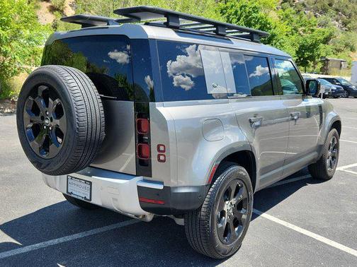 2024 Land Rover Defender 110 P400 S