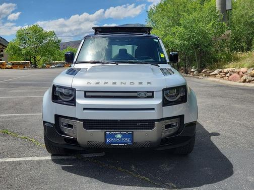 Silver 2023 Land Rover Defender 110 X-Dynamic SE