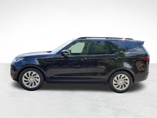 Santorini Black Metallic 2026 Land Rover Discovery S