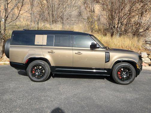 2024 Land Rover Defender 130 P400 X