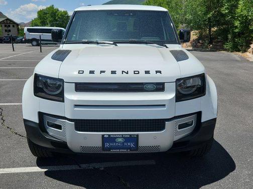 2025 Land Rover Defender 90 P300 S