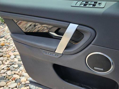 2025 Land Rover Discovery Sport S