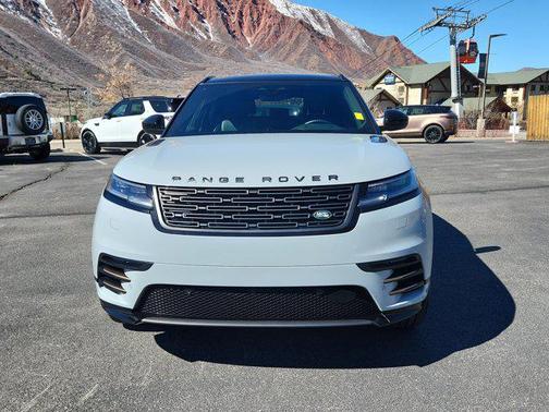 2025 Land Rover Range Rover Velar P250 SE R-Dynamic