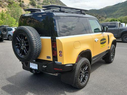 2023 Land Rover Defender 90 X-Dynamic SE