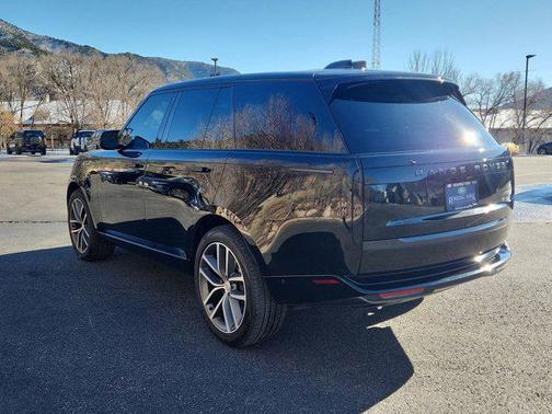 2024 Land Rover Range Rover P400 SE