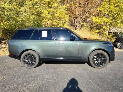 2023 Land Rover Range Rover P400 SE