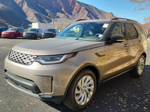 2026 Land Rover Discovery S