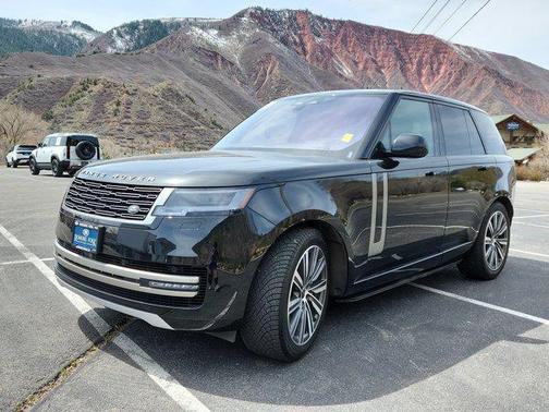 2023 Land Rover Range Rover P530 SE