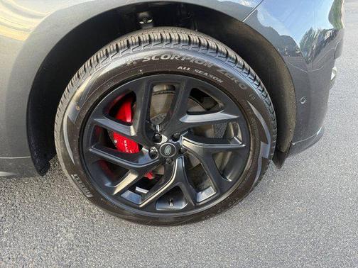 2023 Land Rover Range Rover Sport SE