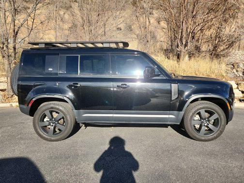 2024 Land Rover Defender 110 P300