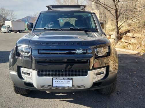 2024 Land Rover Defender 110 P300