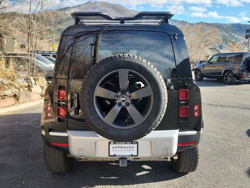 2024 Land Rover Defender 110 P300