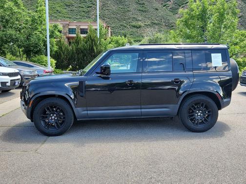 Santorini Black Metallic 2020 Land Rover Defender 110 S