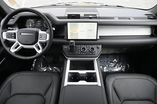 2025 Land Rover Defender 110 P500 X-Dynamic SE