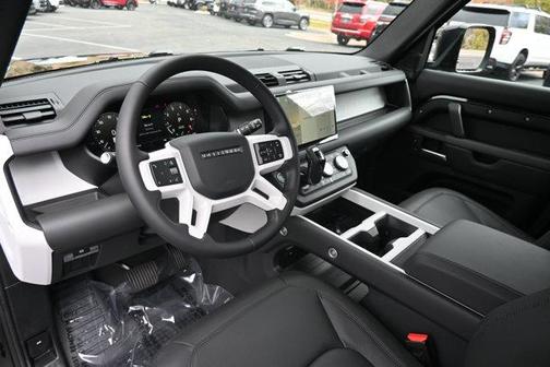 2025 Land Rover Defender 110 P500 X-Dynamic SE