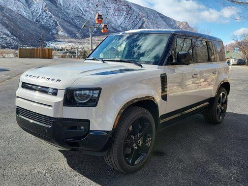 2026 Land Rover Defender P500 X-Dynamic SE