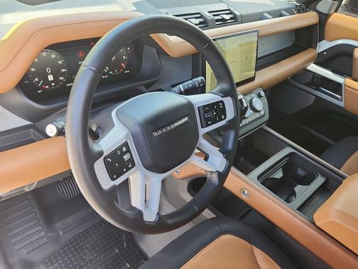 Fuji White 2024 Land Rover Defender 130 P400 X-Dynamic SE