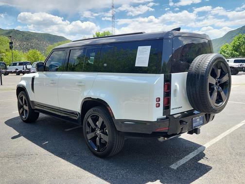 Fuji White 2024 Land Rover Defender 130 P400 X-Dynamic SE