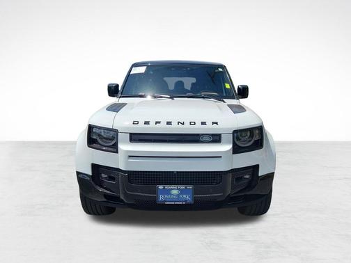 Fuji White 2024 Land Rover Defender 130 P400 X-Dynamic SE