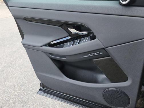 2026 Land Rover Range Rover Evoque Core S