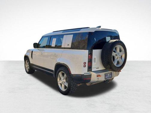 2020 Land Rover Defender 110 SE