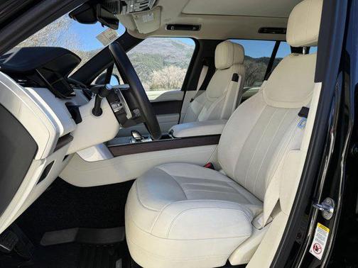 2023 Land Rover Range Rover P400 SE