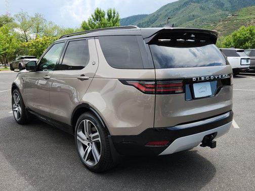 2025 Land Rover Discovery P360 Metropolitan Edition