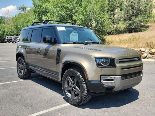 Gondwana Stone Metallic 2024 Land Rover Defender 110 P400 X-Dynamic SE