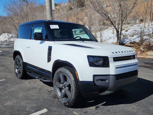 2026 Land Rover Defender V8