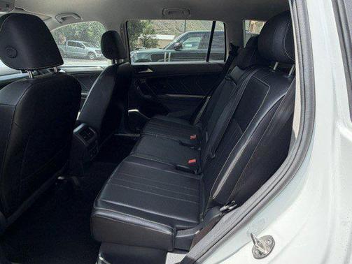Pure White 2024 Volkswagen Tiguan 2.0T SE 4MOTION