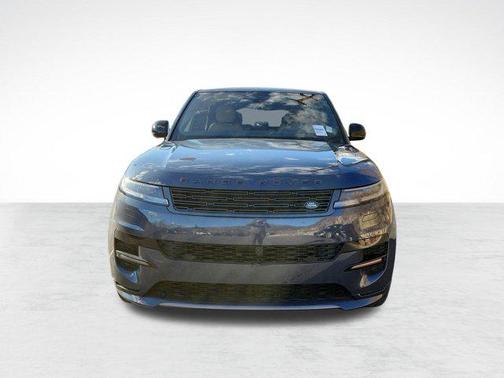 2026 Land Rover Range Rover Sport SE