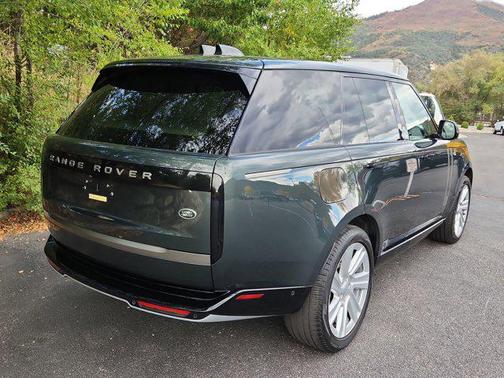 2023 Land Rover Range Rover P400 SE