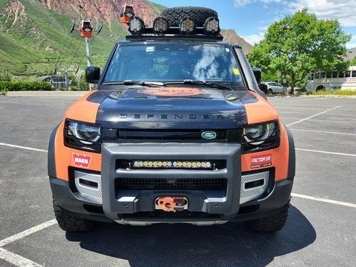 2022 Land Rover Defender 110 S