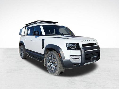 2022 Land Rover Defender 110 SE