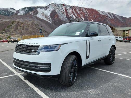 2025 Land Rover Range Rover P400 SE