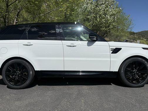 2022 Land Rover Range Rover Sport HSE Silver Edition