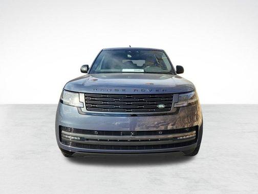 2025 Land Rover Range Rover P400 SE 7 Seat