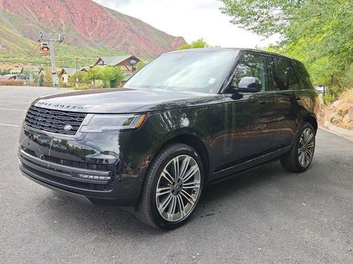 2025 Land Rover Range Rover P530 Autobiography