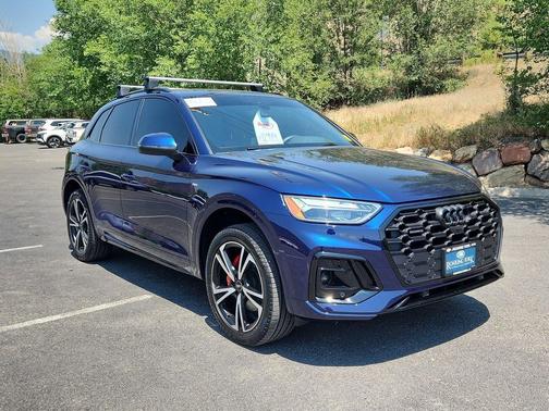 Navarra Blue Metallic 2025 Audi Q5 45 S line Premium Plus