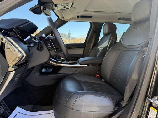 2024 Land Rover Range Rover Sport SE