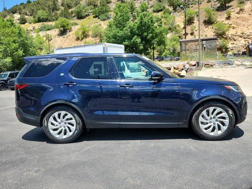 2023 Land Rover Discovery P300 S