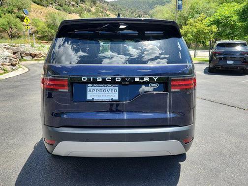 2023 Land Rover Discovery P300 S