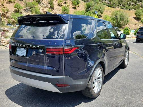 2023 Land Rover Discovery P300 S