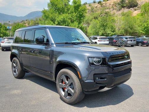 2025 Land Rover Defender 110 P400 X